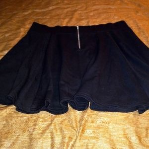 Divided from H&H circle skirt, short